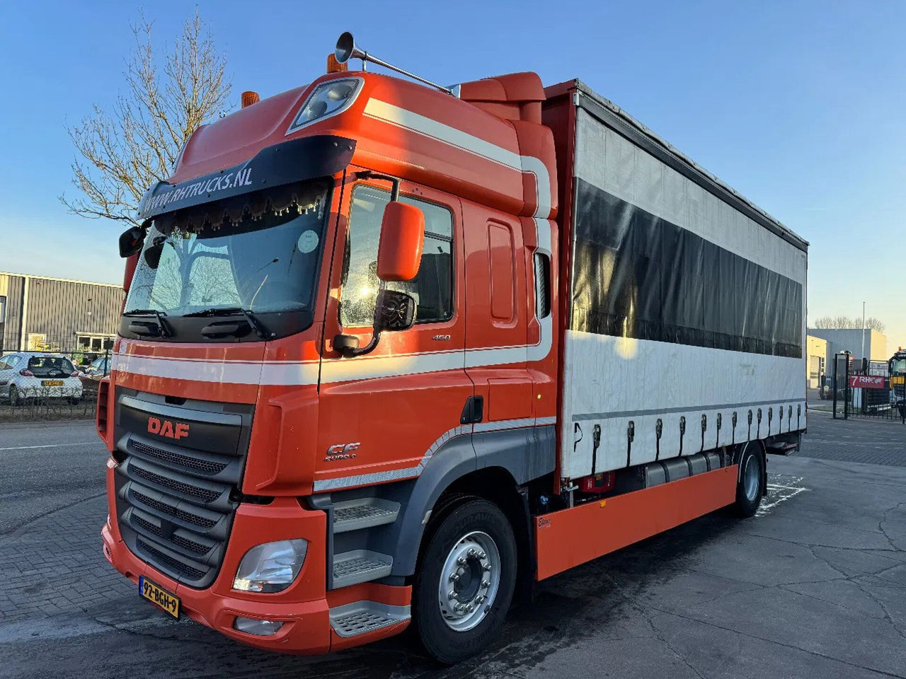 DAF CF 460 4X2 EURO 6 DHOLLANDIA LIFT 2000 KG TÜV TI DAF CF 460 4X2 EURO 6 DHOLLANDIA LIFT 2000 KG TÜV TI - Curtainsider truck: picture 1 DAF CF 460 4X2 EURO 6 DHOLLANDIA LIFT 2000 KG TÜV TI DAF CF 460 4X2 EURO 6 DHOLLANDIA LIFT 2000 KG TÜV TI - Curtainsider truck: picture 1