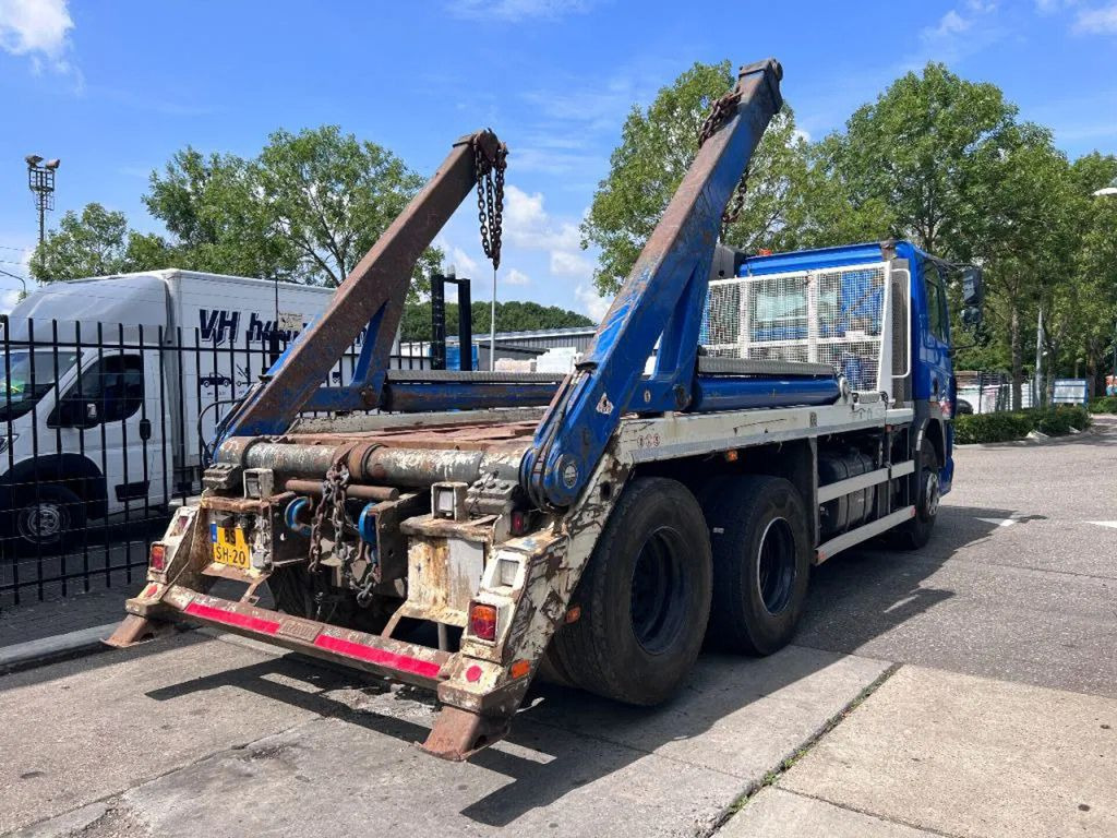 DAF CF 85.360 6X2 EURO 5 - Skip loader truck: picture 4 DAF CF 85.360 6X2 EURO 5 - Skip loader truck: picture 4
