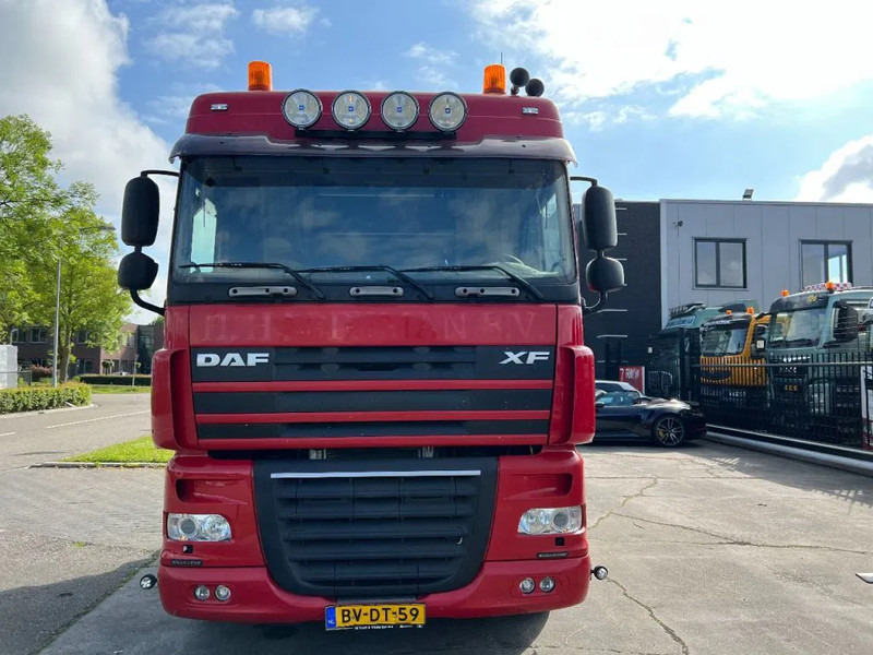 Crane truck DAF XF 105.460 6X4 EURO 5 + HMF 4220 K6 + REMOTE CONTROL + RETARDER: picture 13 Crane truck DAF XF 105.460 6X4 EURO 5 + HMF 4220 K6 + REMOTE CONTROL + RETARDER: picture 13