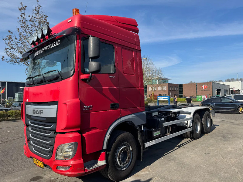 Hook lift truck DAF XF 460 6X2 EURO 6 VDL HOOK 20T: picture 8