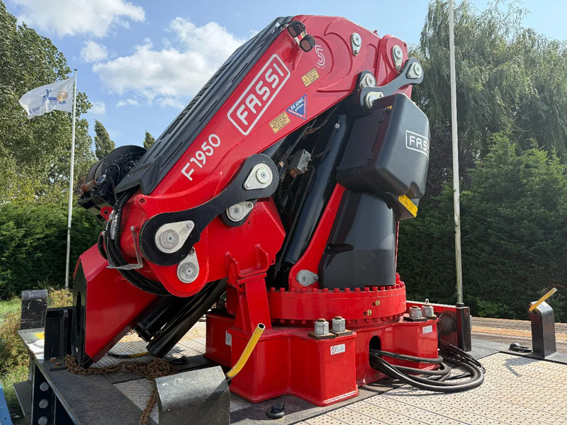 FASSI 8 x HYDR + 3 X MANUEL, REMOTE CONTROLE, WINCH 5630 KG, WITH SEPARATE BOX WITH HYDROVEN POWERPACK 30KW AND OIL TANK. F1950RAF 2. - Boom: picture 3 FASSI 8 x HYDR + 3 X MANUEL, REMOTE CONTROLE, WINCH 5630 KG, WITH SEPARATE BOX WITH HYDROVEN POWERPACK 30KW AND OIL TANK. F1950RAF 2. - Boom: picture 3