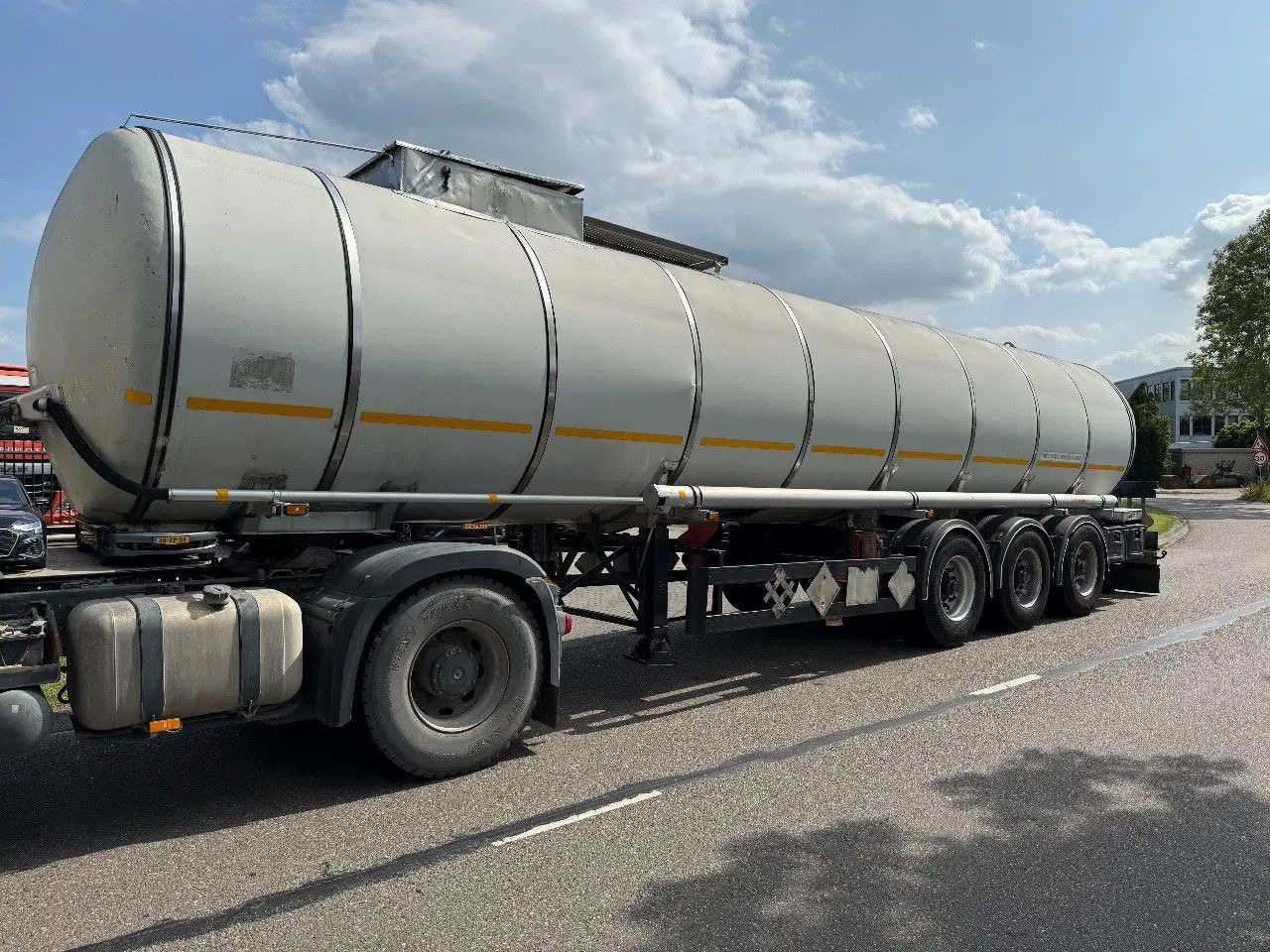 Kässbohrer BITUM - 32000 LITER - 1 COMP. - Tank semi-trailer: picture 1 Kässbohrer BITUM - 32000 LITER - 1 COMP. - Tank semi-trailer: picture 1