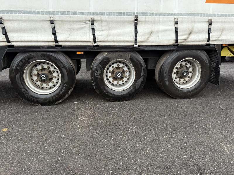 Leasing of Krone SD - 3 AXLE + SLIDING ROOF Krone SD - 3 AXLE + SLIDING ROOF: picture 7 Leasing of Krone SD - 3 AXLE + SLIDING ROOF Krone SD - 3 AXLE + SLIDING ROOF: picture 7