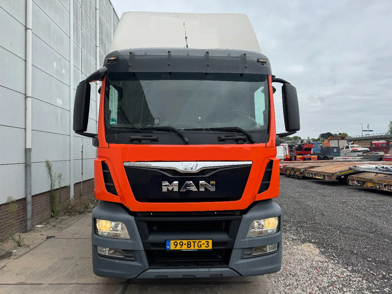 MAN TGS 26.440 6X2 EURO 6 THEMO KING 1000R TÜV TILL 08-2026 - Refrigerator truck: picture 2 MAN TGS 26.440 6X2 EURO 6 THEMO KING 1000R TÜV TILL 08-2026 - Refrigerator truck: picture 2