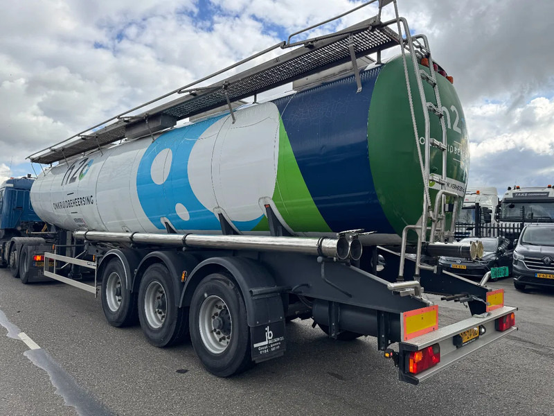 Magyar SR 3 MEB - 3 AXLE BPW + 5 COMP. + TÜV 03-2026 - Tank semi-trailer: picture 4 Magyar SR 3 MEB - 3 AXLE BPW + 5 COMP. + TÜV 03-2026 - Tank semi-trailer: picture 4