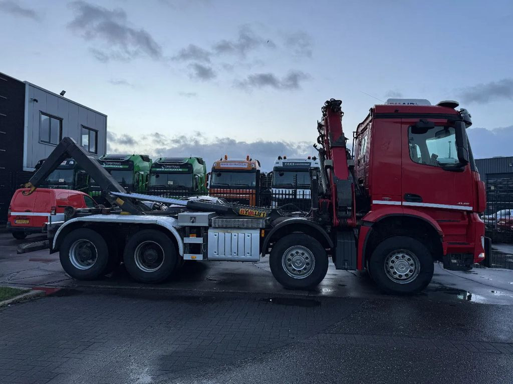 Mercedes-Benz Arocs 4145 8X4 - HMF 2243-Z2 CRANE + REMOTE + HY - Hook lift truck, Crane truck: picture 4 Mercedes-Benz Arocs 4145 8X4 - HMF 2243-Z2 CRANE + REMOTE + HY - Hook lift truck, Crane truck: picture 4