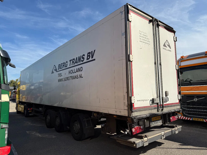 Schmitz Cargobull SKO24 + CARRIER VECTOR 1800 D&E + DHOLLANDIA LIFT - Refrigerator semi-trailer: picture 3 Schmitz Cargobull SKO24 + CARRIER VECTOR 1800 D&E + DHOLLANDIA LIFT - Refrigerator semi-trailer: picture 3
