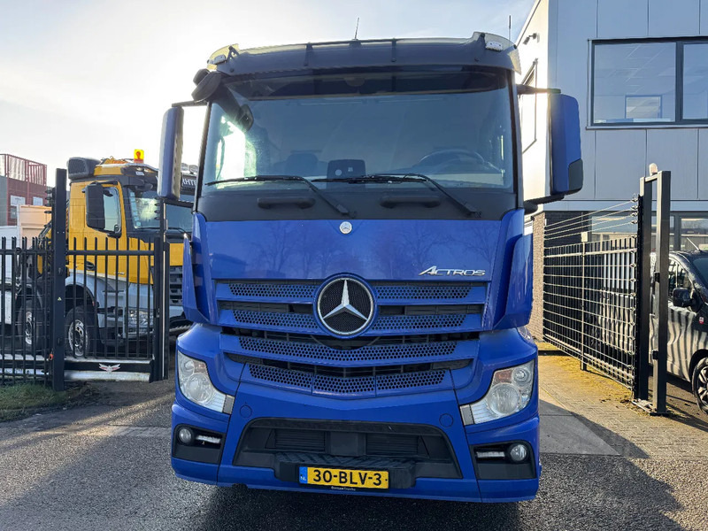 Mercedes-Benz Actros 1936 4X2 - EURO 6 SPOILERS - Tractor unit: picture 2 Mercedes-Benz Actros 1936 4X2 - EURO 6 SPOILERS - Tractor unit: picture 2