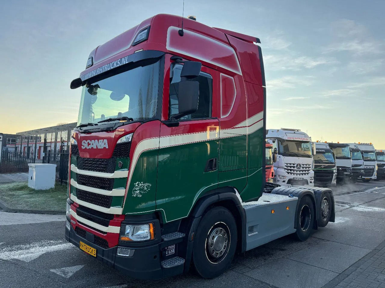 Scania S500 6X2 - EURO 6 + LIFT AXLE Scania S500 6X2 - EURO 6 + LIFT AXLE - Tractor unit: picture 1 Scania S500 6X2 - EURO 6 + LIFT AXLE Scania S500 6X2 - EURO 6 + LIFT AXLE - Tractor unit: picture 1
