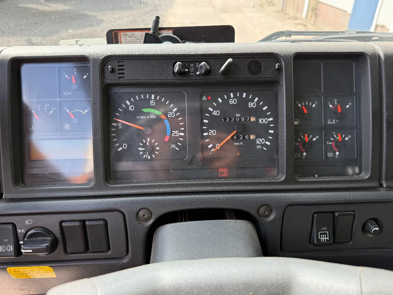 Dropside/ Flatbed truck Volvo FM 7.290 4X2 - EURO 2 + MANUAL GEARBOX: picture 12