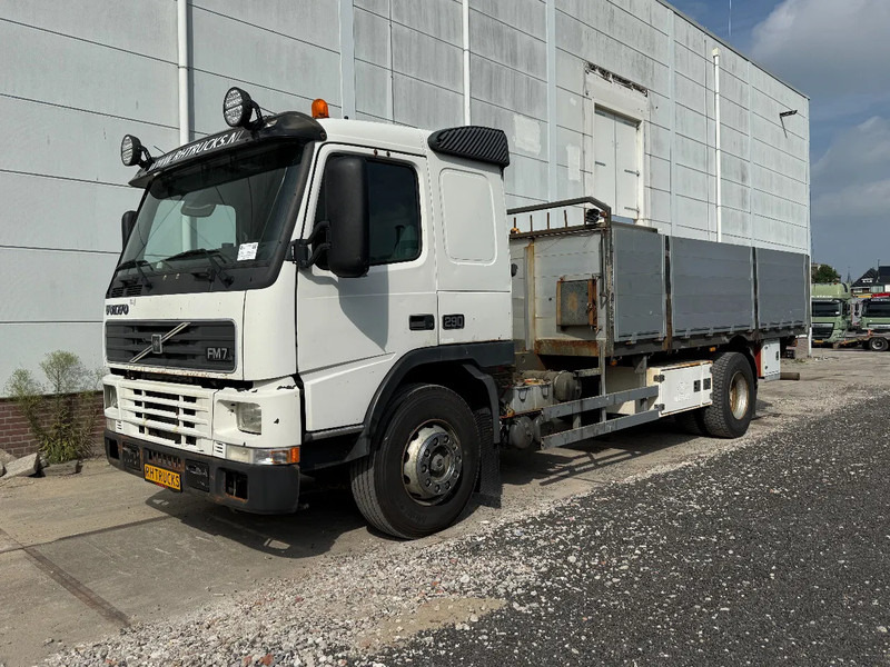 Volvo FM 7.290 4X2 - EURO 2 + MANUAL GEARBOX - Dropside/ Flatbed truck: picture 1 Volvo FM 7.290 4X2 - EURO 2 + MANUAL GEARBOX - Dropside/ Flatbed truck: picture 1