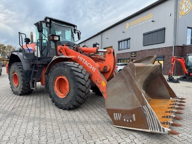 Hitachi ZW 250-6 - Wheel loader: picture 4 Hitachi ZW 250-6 - Wheel loader: picture 4