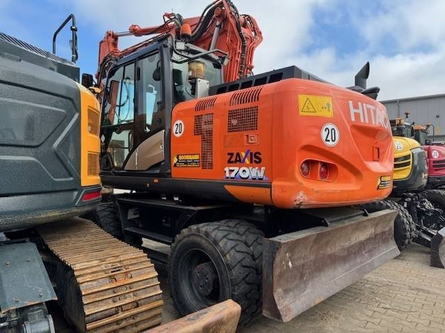 Hitachi ZX 170 W  - Wheel excavator: picture 3 Hitachi ZX 170 W  - Wheel excavator: picture 3