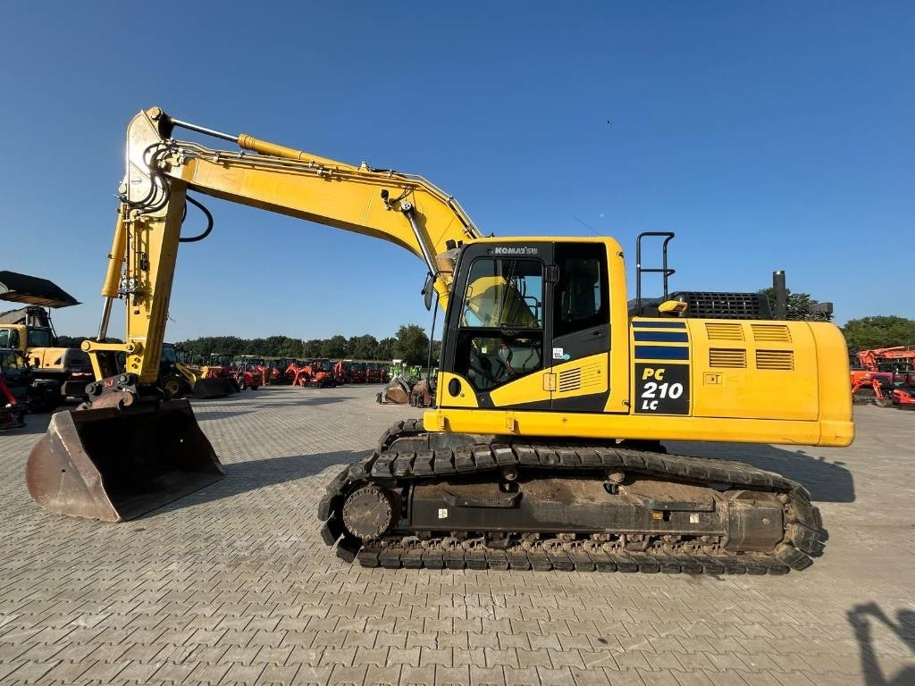 KOMATSU PC210 LC-11 - Crawler excavator: picture 1 KOMATSU PC210 LC-11 - Crawler excavator: picture 1