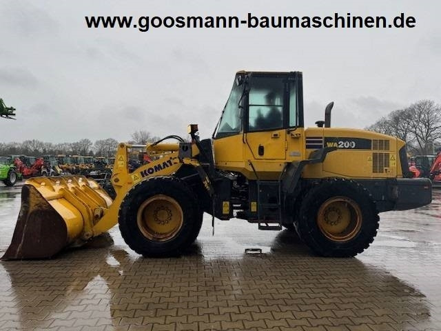 Komatsu WA 200 - Wheel loader: picture 3 Komatsu WA 200 - Wheel loader: picture 3
