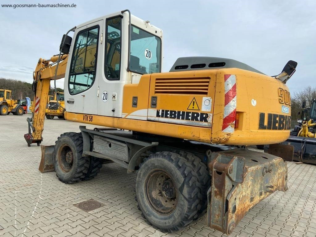 Liebherr A 900 C Litronic - Wheel excavator: picture 2 Liebherr A 900 C Litronic - Wheel excavator: picture 2