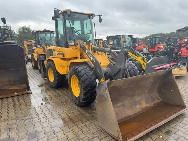 Volvo L 30 G - Wheel loader: picture 2 Volvo L 30 G - Wheel loader: picture 2