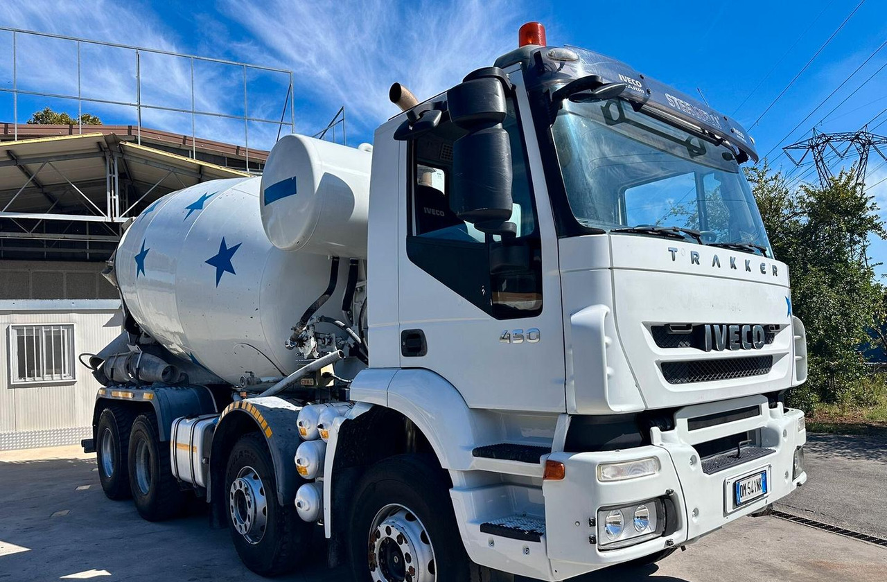 Autobetoniera Iveco trakker 450 euro 5 - Concrete mixer truck: picture 2 Autobetoniera Iveco trakker 450 euro 5 - Concrete mixer truck: picture 2