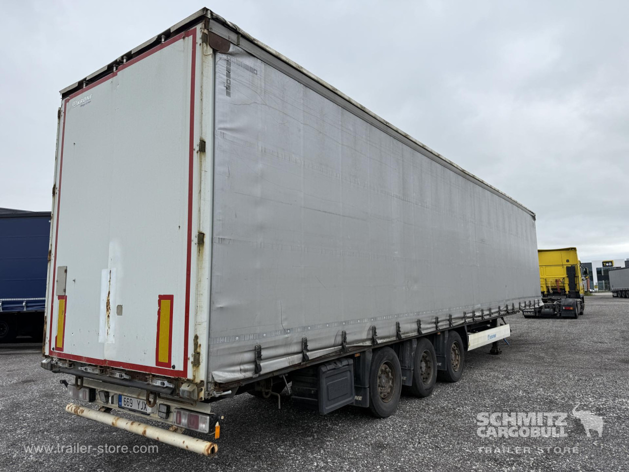 Curtainsider semi-trailer KRONE Curtainsider Mega: picture 9