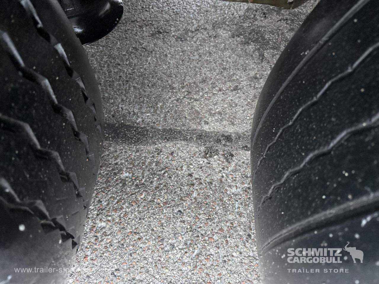 KRONE Curtainsider Standard - Curtainsider semi-trailer: picture 4 KRONE Curtainsider Standard - Curtainsider semi-trailer: picture 4