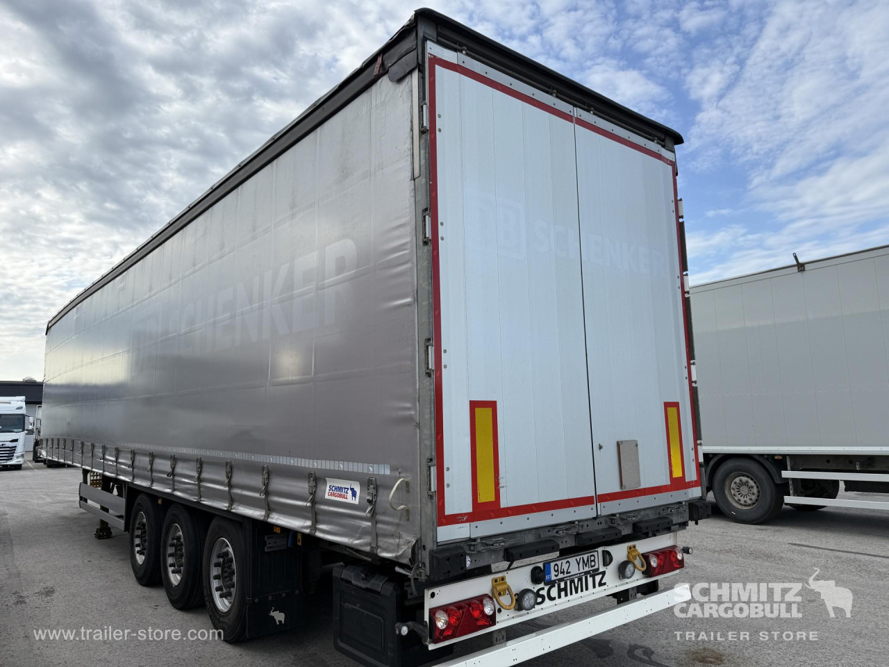 SCHMITZ Curtainsider Standard - Curtainsider semi-trailer: picture 1 SCHMITZ Curtainsider Standard - Curtainsider semi-trailer: picture 1