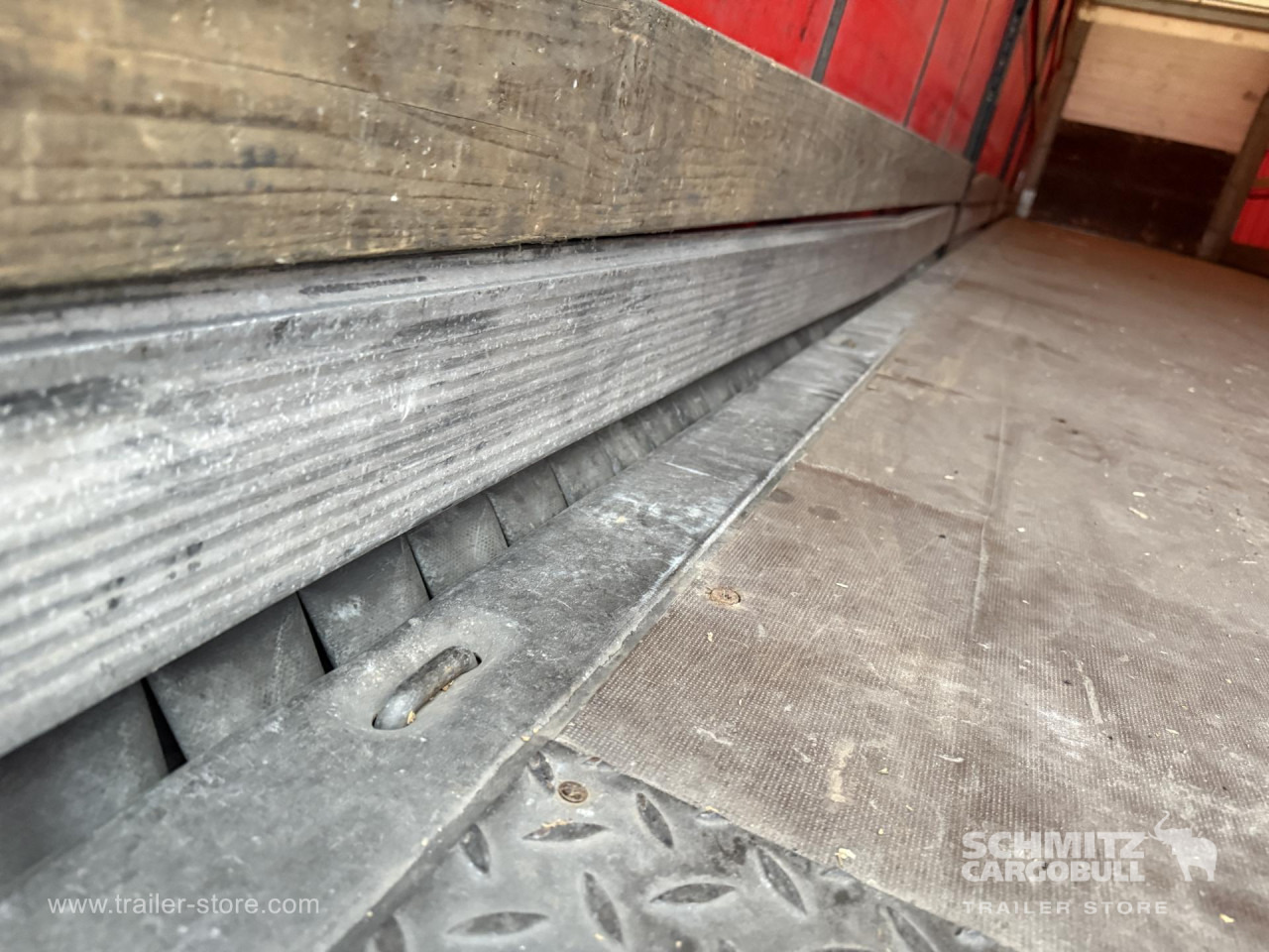 SCHMITZ Curtainsider Standard - Curtainsider semi-trailer: picture 2 SCHMITZ Curtainsider Standard - Curtainsider semi-trailer: picture 2
