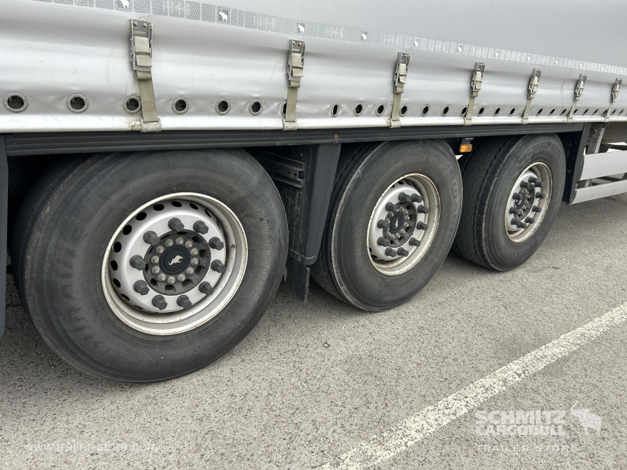 SCHMITZ Curtainsider Standard - Curtainsider semi-trailer: picture 2 SCHMITZ Curtainsider Standard - Curtainsider semi-trailer: picture 2