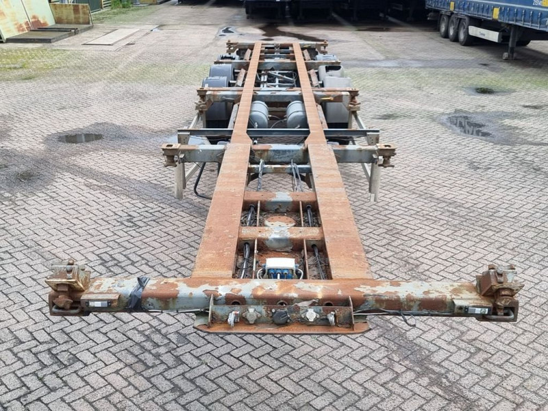 Netam-Fruehauf SMB - Drumbrakes - Container transporter/ Swap body semi-trailer: picture 2 Netam-Fruehauf SMB - Drumbrakes - Container transporter/ Swap body semi-trailer: picture 2
