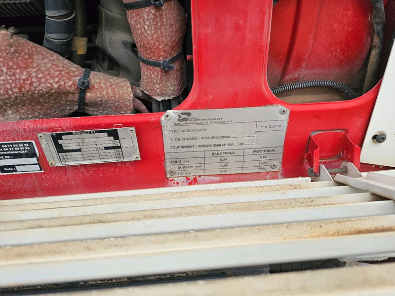 Fire truck Renault M210 Arbois 3500L: picture 15 Fire truck Renault M210 Arbois 3500L: picture 15