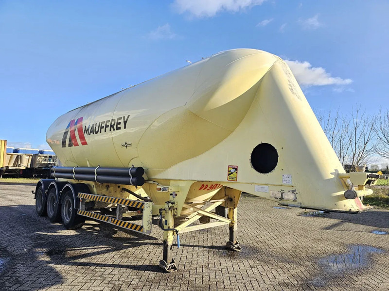 SPITZER S27DR - Tank semi-trailer: picture 3 SPITZER S27DR - Tank semi-trailer: picture 3
