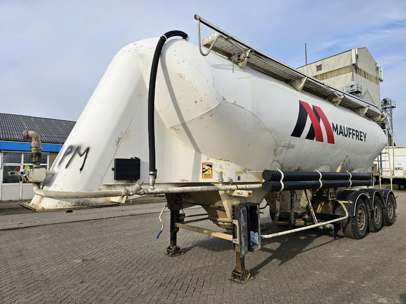 SPITZER SF43PI - 43000L - Tank semi-trailer: picture 1 SPITZER SF43PI - 43000L - Tank semi-trailer: picture 1