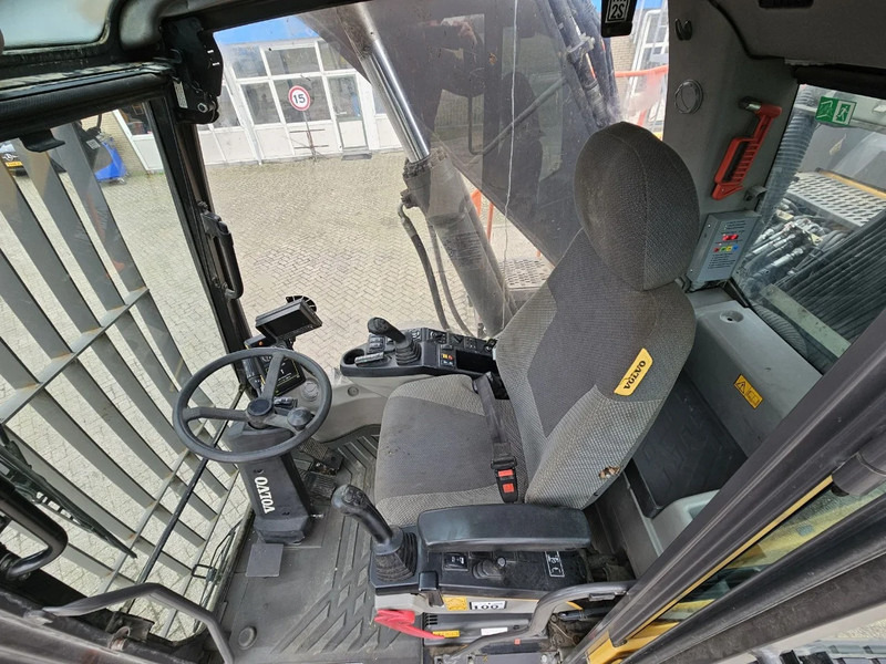 Wheel excavator Volvo EW160E: picture 13