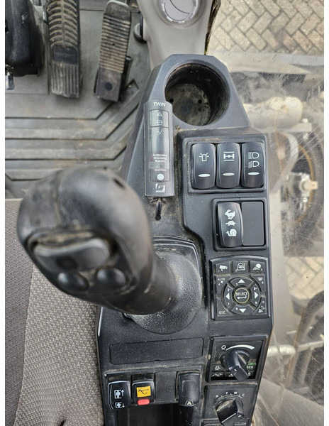 Wheel excavator Volvo EW160E: picture 17