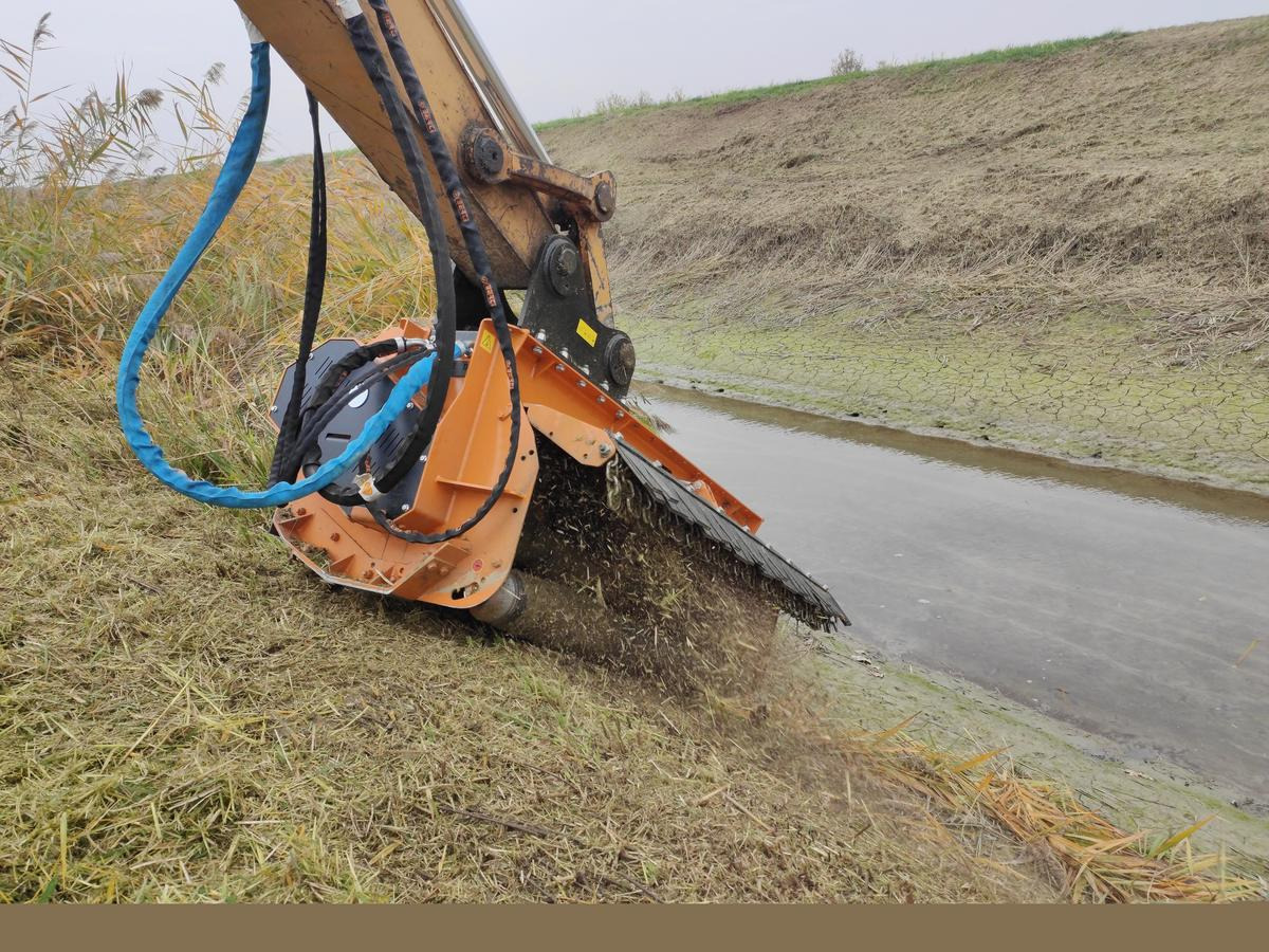 BERTI Land/SB 160 - Attachment for Excavator: picture 2 BERTI Land/SB 160 - Attachment for Excavator: picture 2