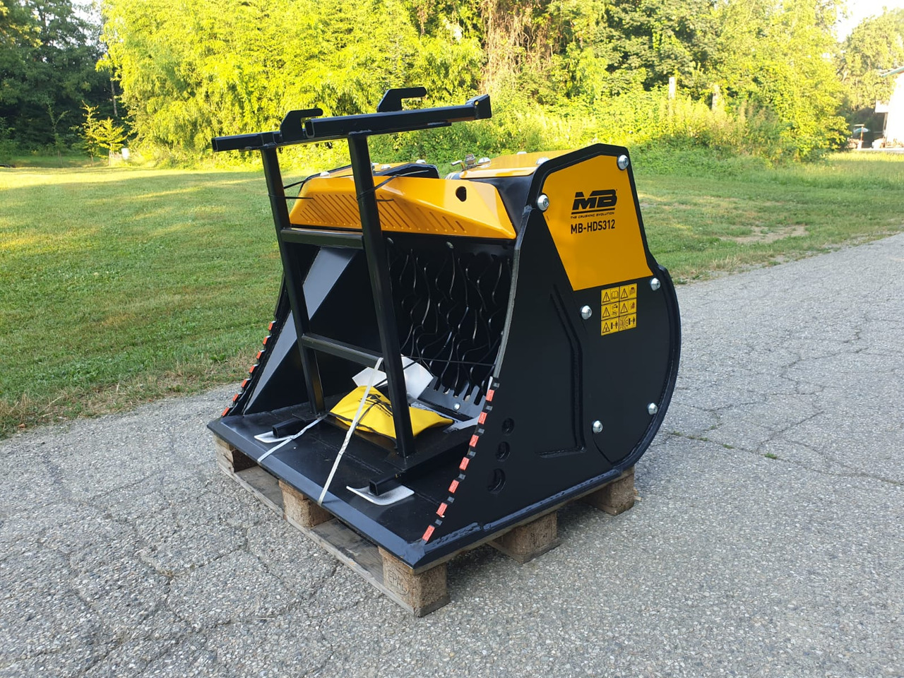 MB CRUSHER HDS 312 - Attachment for Excavator: picture 3 MB CRUSHER HDS 312 - Attachment for Excavator: picture 3