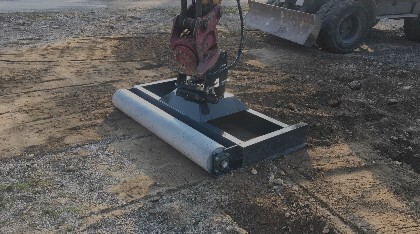 PTH grader with rotator for 9t excavator - Attachment for Crawler excavator: picture 5 PTH grader with rotator for 9t excavator - Attachment for Crawler excavator: picture 5