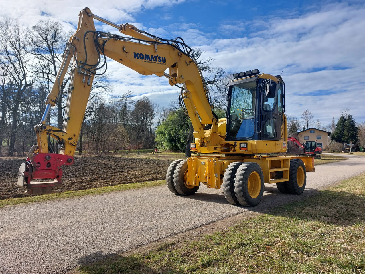 KOMATSU PW 118 MR-8 - Wheel excavator: picture 3 KOMATSU PW 118 MR-8 - Wheel excavator: picture 3
