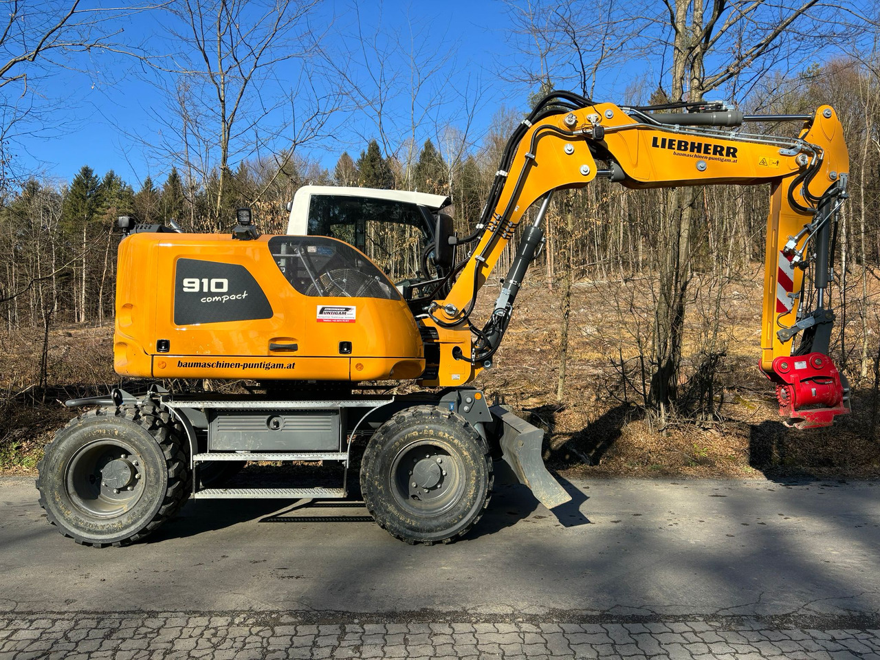 LIEBHERR A 910 Compact Litronic - Wheel excavator: picture 2 LIEBHERR A 910 Compact Litronic - Wheel excavator: picture 2