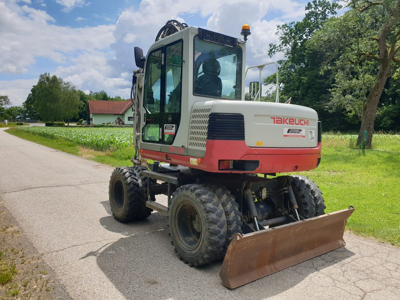 TAKEUCHI TB 175W - Wheel excavator: picture 5 TAKEUCHI TB 175W - Wheel excavator: picture 5