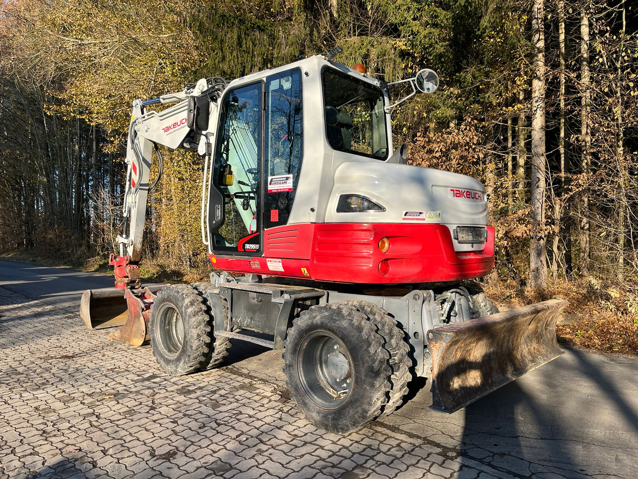 TAKEUCHI TB 295W - Wheel excavator: picture 5 TAKEUCHI TB 295W - Wheel excavator: picture 5