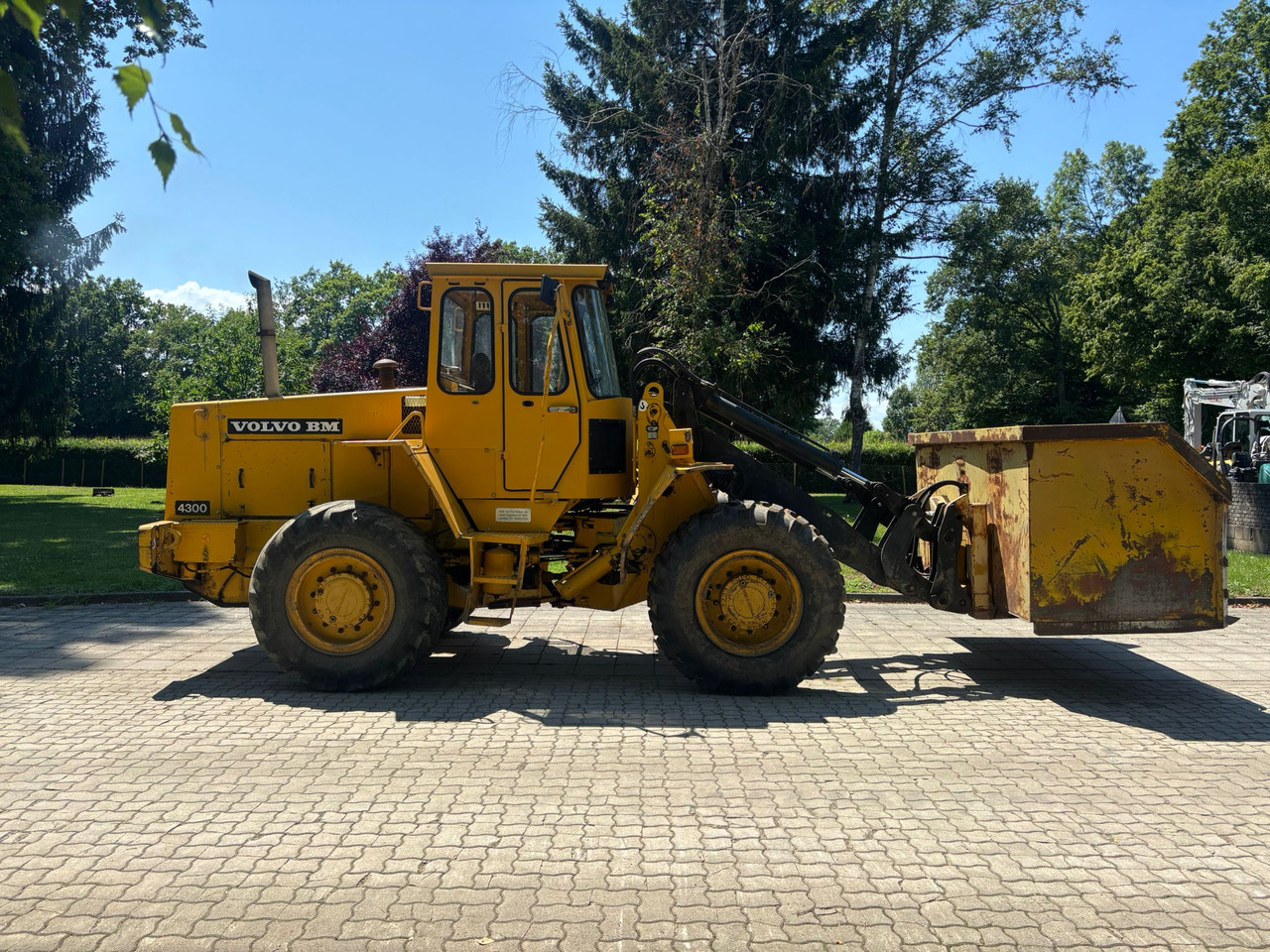 VOLVO BM 4300 - Wheel loader: picture 2 VOLVO BM 4300 - Wheel loader: picture 2