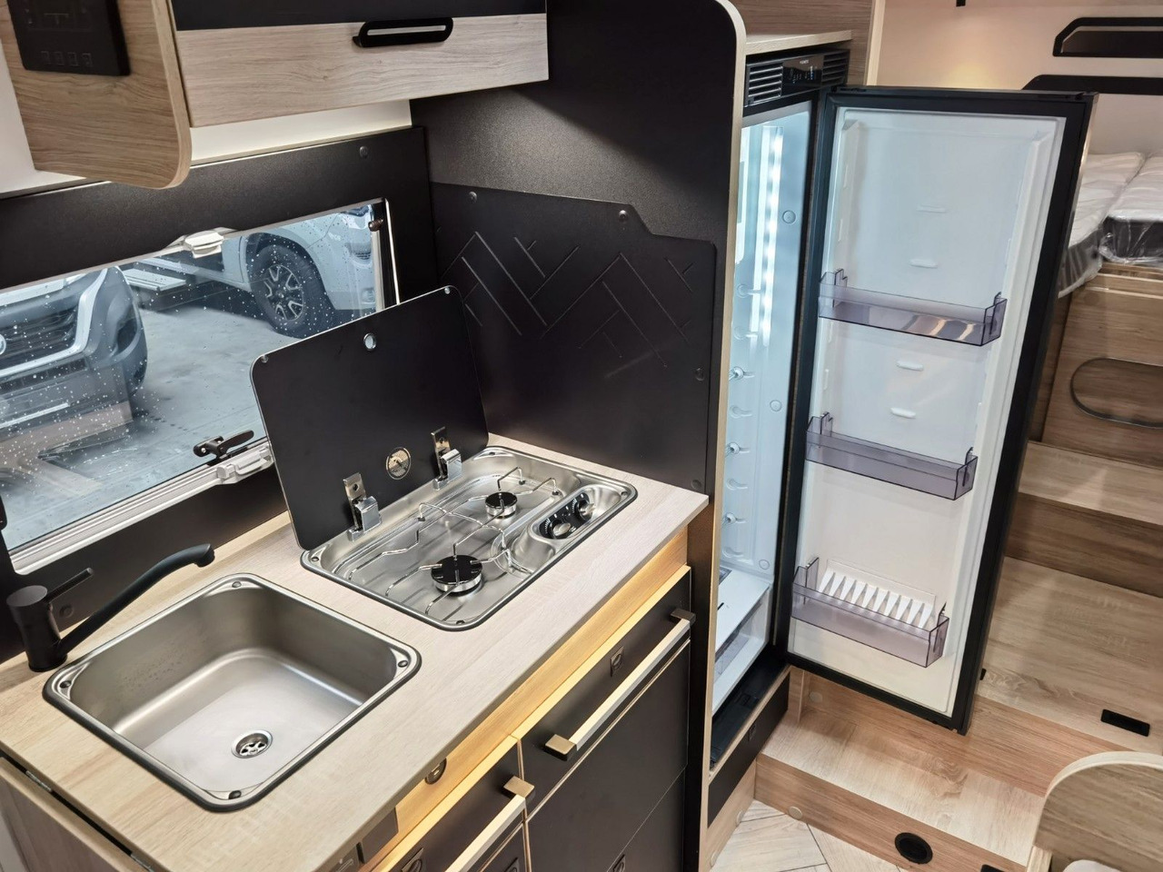 Semi-integrated motorhome Chausson 627 TITANIUM / - 2026 - / EINZELBETTEN & HUBBETT: picture 17