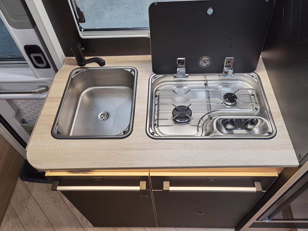 Semi-integrated motorhome Chausson 627 TITANIUM / - 2026 - / EINZELBETTEN & HUBBETT: picture 18