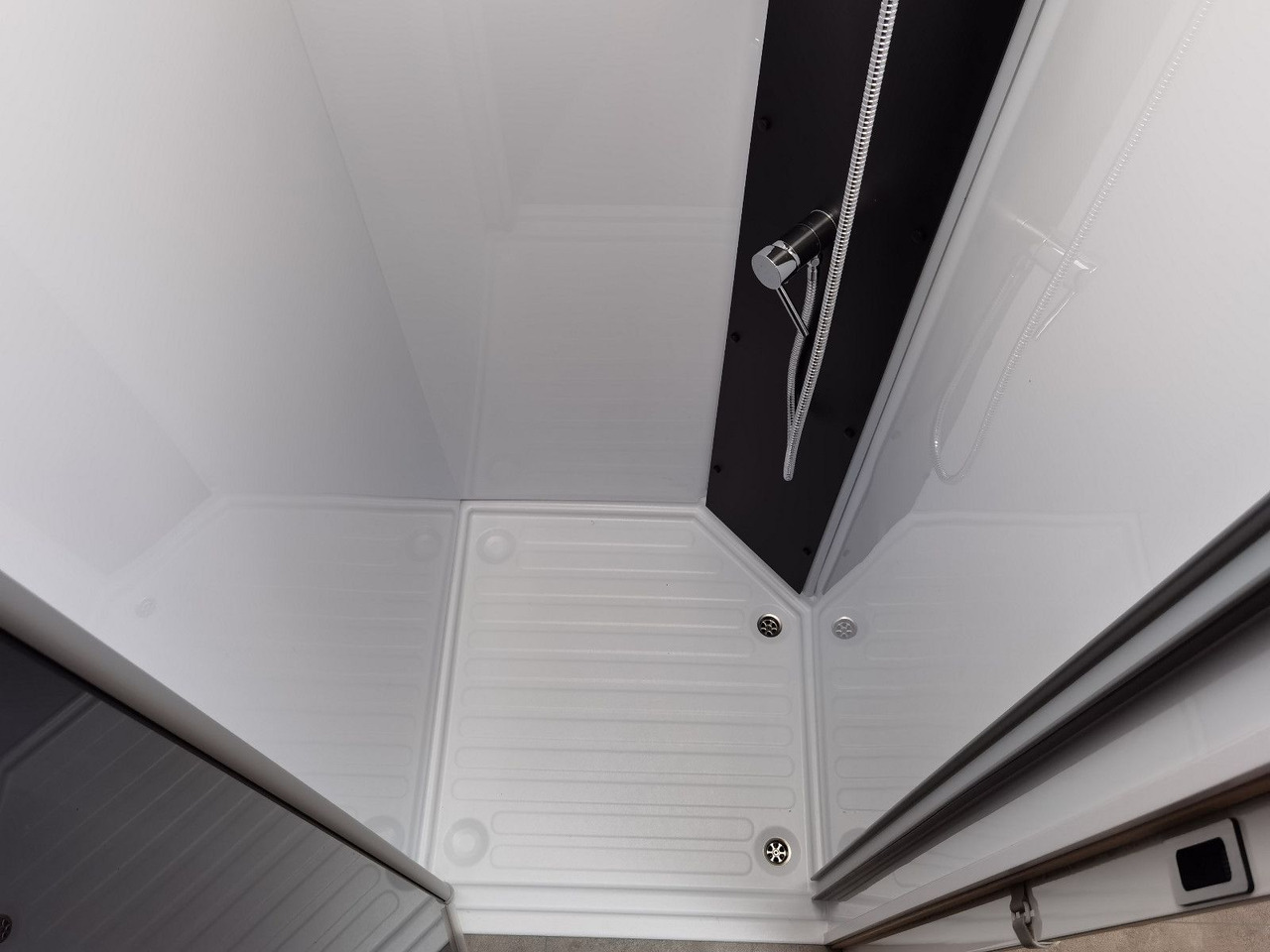 Semi-integrated motorhome Chausson 640 ULTIMATE / -2026- / XX-HUBBETT / DRIVE-PAKET: picture 24 Semi-integrated motorhome Chausson 640 ULTIMATE / -2026- / XX-HUBBETT / DRIVE-PAKET: picture 24