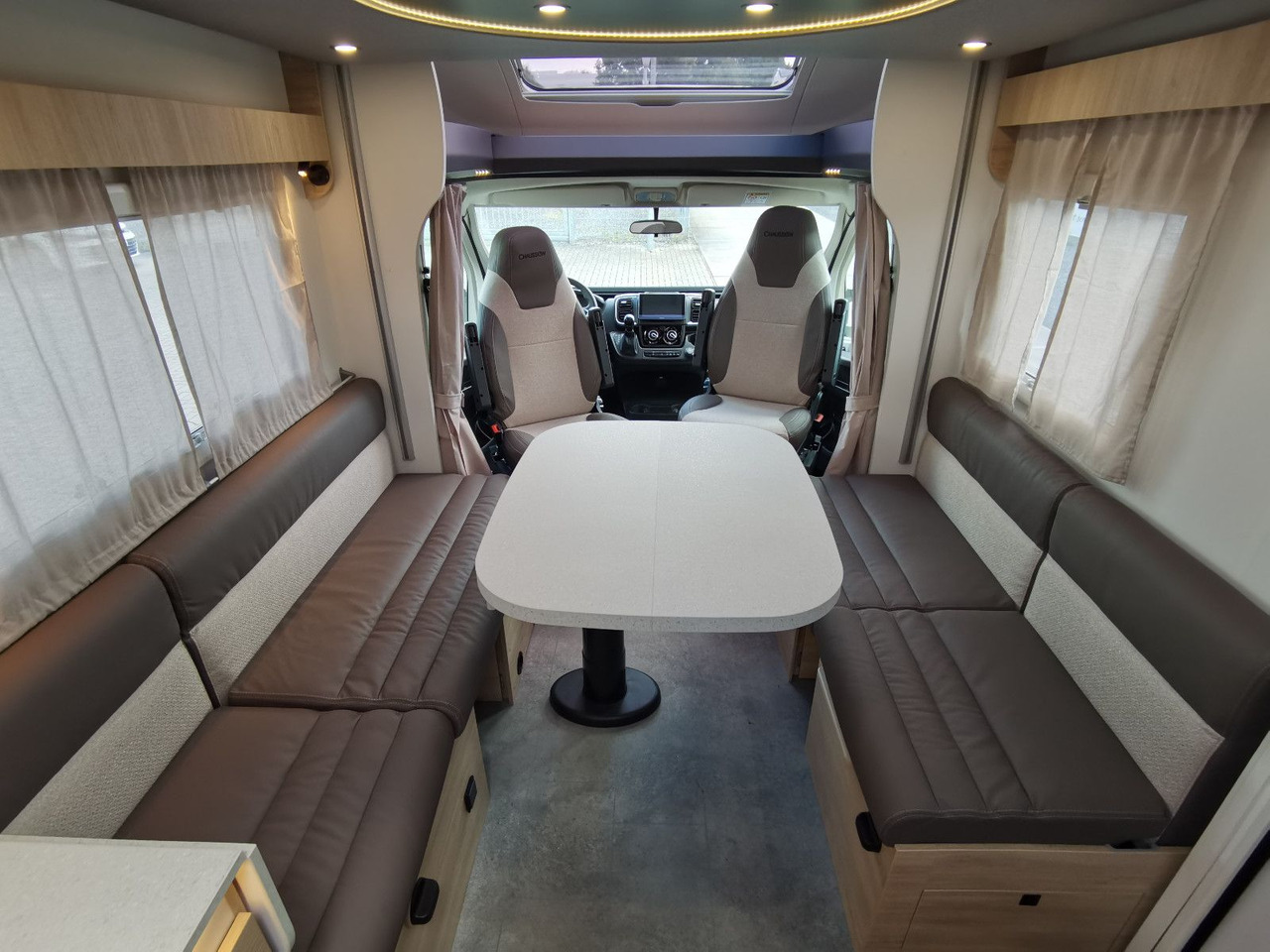 Semi-integrated motorhome Chausson 640 ULTIMATE / -2026- / XX-HUBBETT / DRIVE-PAKET: picture 14 Semi-integrated motorhome Chausson 640 ULTIMATE / -2026- / XX-HUBBETT / DRIVE-PAKET: picture 14