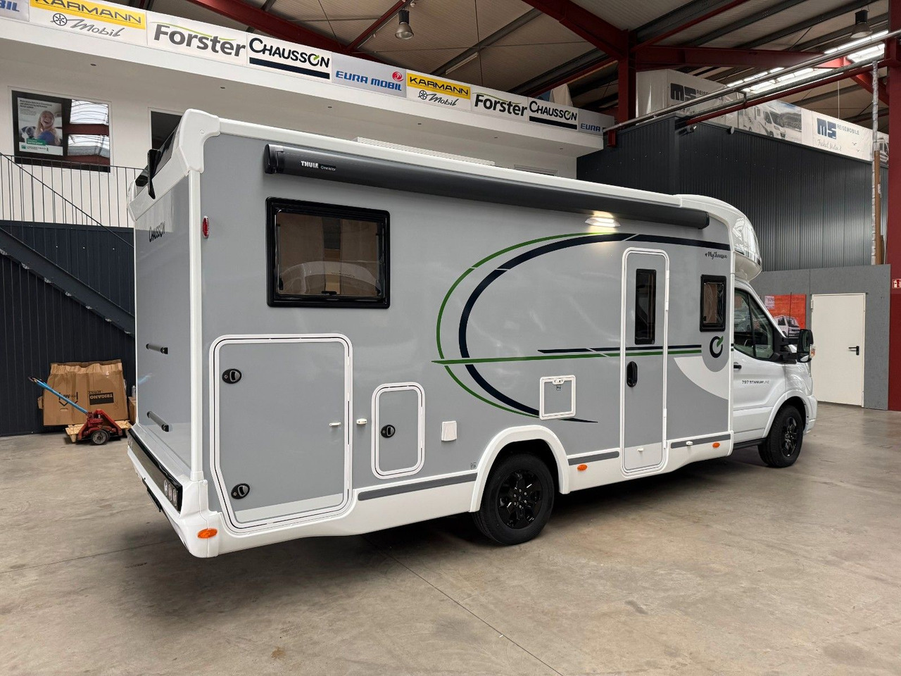 Chausson 797 TITANIUM / - 2026 - / 4.1T. / EINZELBETTEN - Semi-integrated motorhome: picture 4 Chausson 797 TITANIUM / - 2026 - / 4.1T. / EINZELBETTEN - Semi-integrated motorhome: picture 4