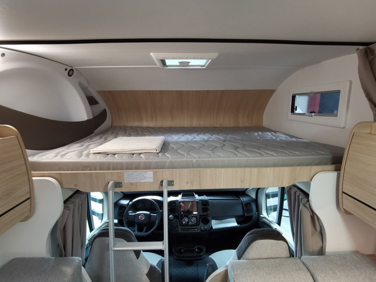 Alcove motorhome Chausson C 656 FIRST LINE /-2025- / 140PS / ETAGENBETTEN: picture 23