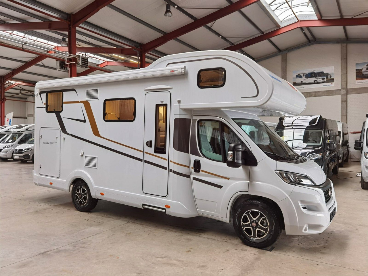 Alcove motorhome Eura Mobil ACTIVA ONE 690 HB / 180PS-40H MAXI/ PANORAMADACH: picture 10