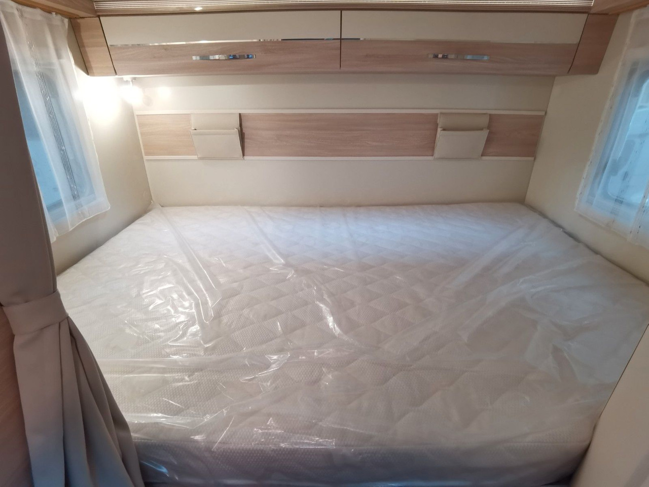 Alcove motorhome Eura Mobil ACTIVA ONE 690 HB / 180PS-40H MAXI/ PANORAMADACH: picture 17
