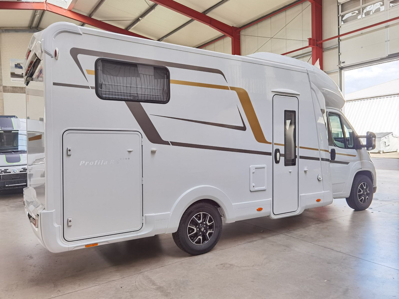 Eura Mobil PROFILA RS 695 EB /-2026-/ HUBBETT& EINZELBETTEN - Semi-integrated motorhome: picture 4 Eura Mobil PROFILA RS 695 EB /-2026-/ HUBBETT& EINZELBETTEN - Semi-integrated motorhome: picture 4